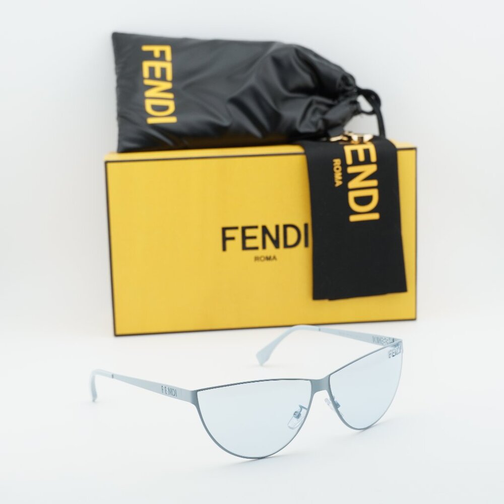 Fendi FE40138U 85V Cat Eye Sunglasses - Light Blue